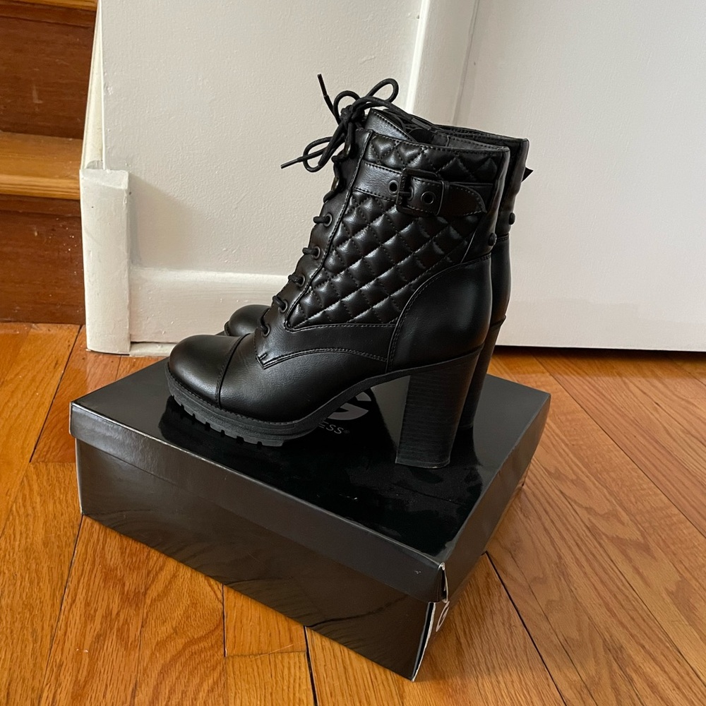 G by Guess Womens Gift Closed Toe Ankle Fashion Boots